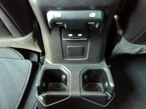 Used 2022 Jeep Gladiator Sport AWD/4WD image 25