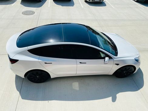 Used 2021 Tesla Model 3 Standard Range Plus RWD image 6