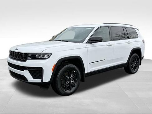 New 2026 Jeep Grand Cherokee L 4WD image 3