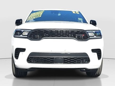 Used 2025 Dodge Durango GT image 2