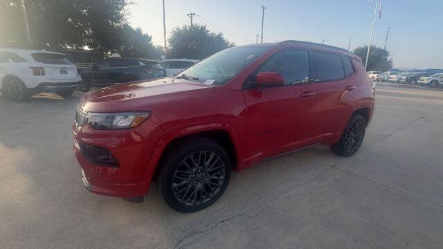 Used 2023 Jeep Compass Limited AWD/4WD image 4