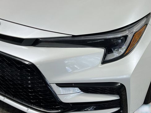 Used 2025 Toyota Corolla SE FWD image 12