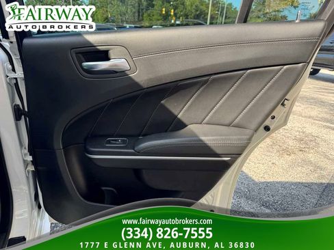 Used 2022 Dodge Charger Scat Pack w/ Plus Group RWD image 32