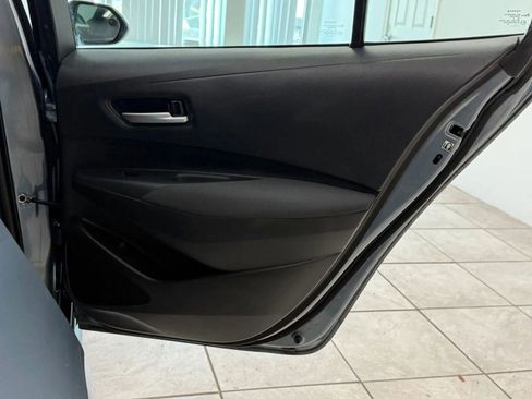 Used 2020 Toyota Corolla LE FWD image 21