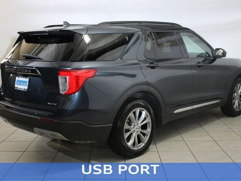 Certified 2022 Ford Explorer XLT w/ Equipment Group 202A image 8