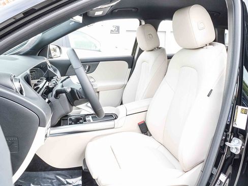 Certified 2026 Mercedes-Benz GLA 250 4MATIC image 19