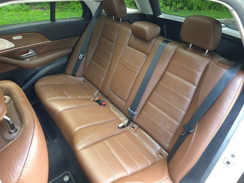 Used 2024 Mercedes-Benz GLE 450e 4MATIC image 16