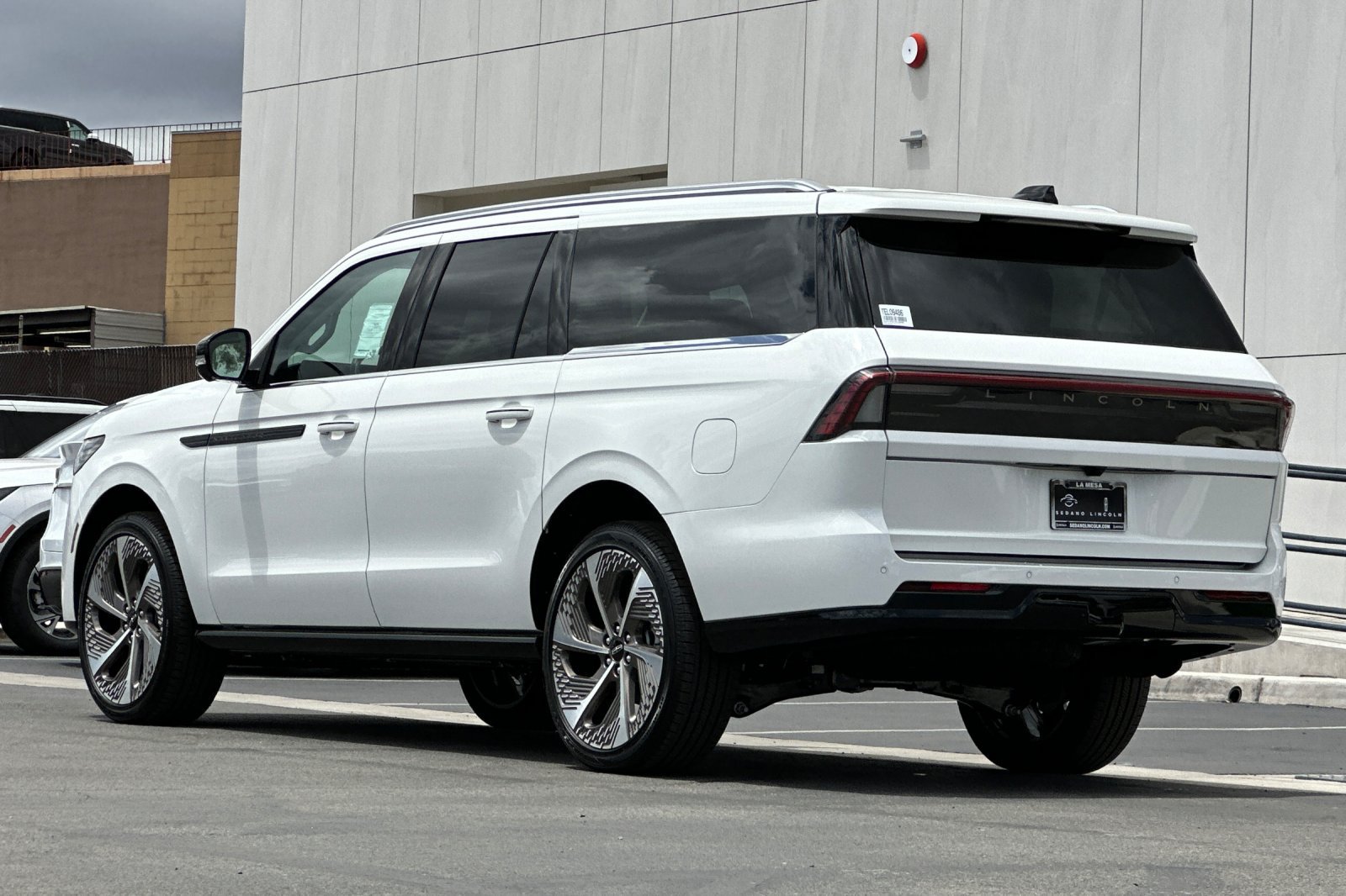 New 2026 Lincoln Navigator L Black Label AWD/4WD image 5