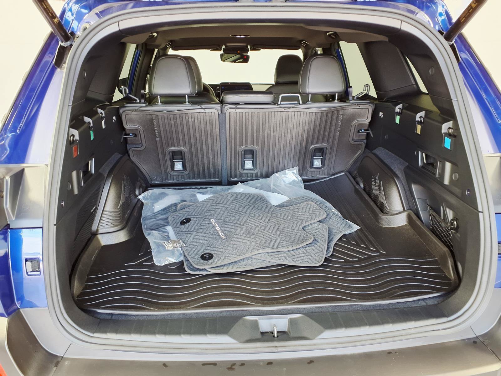 New 2026 Subaru Outback Limited AWD/4WD image 9