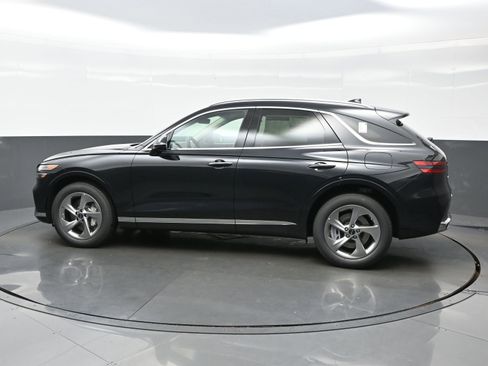 New 2026 Genesis GV70 2.5T image 3