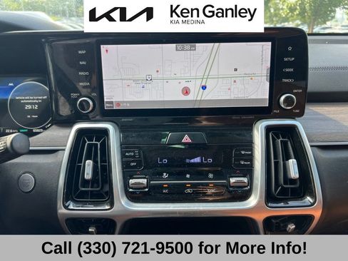 Certified 2022 Kia Sorento SX Prestige w/ Rust Color Package AWD/4WD image 13