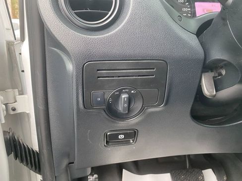 Used 2017 Mercedes-Benz Metris image 14