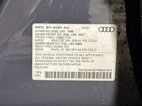 Used 2024 Audi Q8 e-tron Premium Plus AWD/4WD image 25