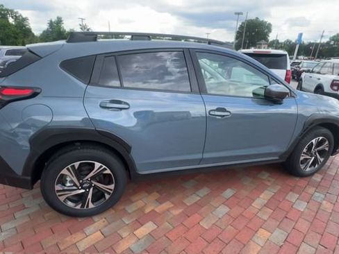 Used 2025 Subaru Crosstrek 2.0i Premium AWD/4WD image 3