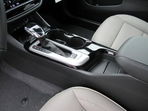 New 2026 Buick Envista Preferred FWD image 17
