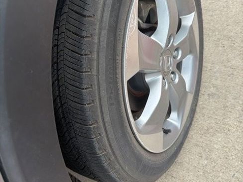 Used 2019 Honda HR-V LX image 10