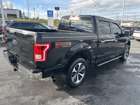Used 2015 Ford F150 XLT w/ Equipment Group 302A Luxury image 9