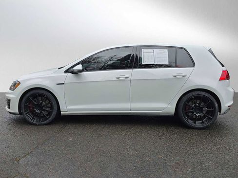 Used 2017 Volkswagen GTI SE image 6