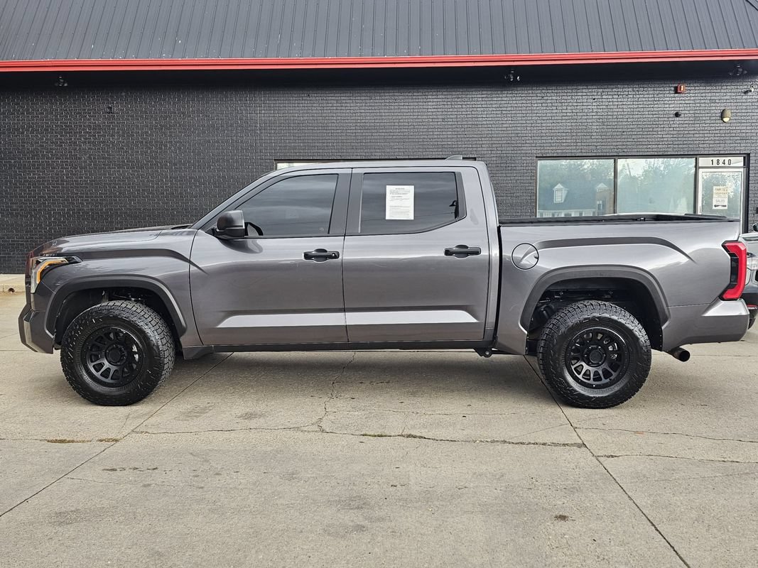 Used 2024 Toyota Tundra SR5 AWD/4WD image 14
