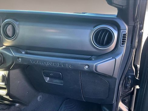 Used 2021 Jeep Wrangler Willys image 26