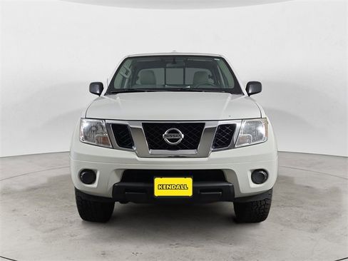 Used 2018 Nissan Frontier SV image 8