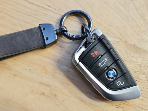 Used 2022 BMW M3 Competition w/ M Carbon Exterior Package image 43