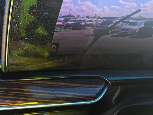 Used 2023 Cadillac Escalade Premium Luxury image 13