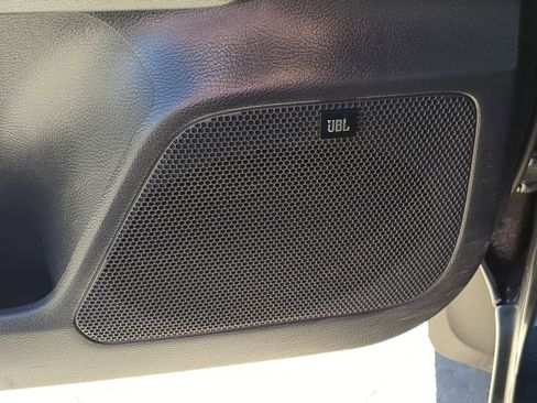 Used 2023 Toyota Tacoma TRD Off-Road w/ TRD Premium Off Road Package image 15