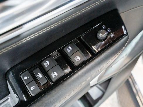 Used 2024 Jeep Wagoneer Series II image 15