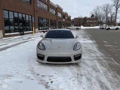 Used 2014 Porsche Panamera GTS image 3