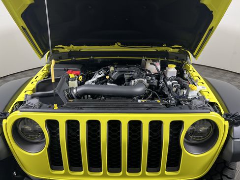 Used 2023 Jeep Gladiator Mojave w/ Trailer Tow Package AWD/4WD image 20