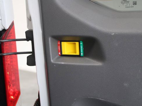 Used 2023 Ford Transit 350 XLT image 18