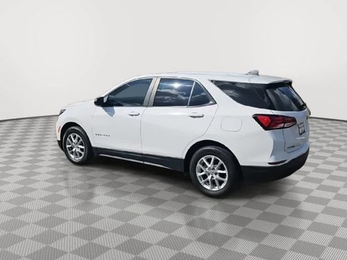 Used 2023 Chevrolet Equinox LS image 6