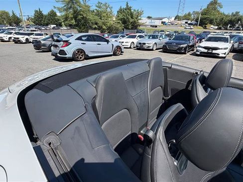 Used 2022 Mercedes-Benz SL 63 AMG 4MATIC image 9