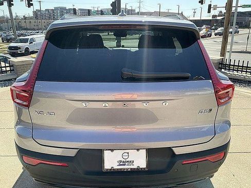 New 2026 Volvo XC40 B5 Plus w/ Climate Package AWD/4WD image 9