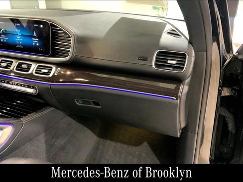 Certified 2022 Mercedes-Benz GLS 450 4MATIC image 19