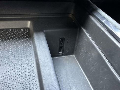 Used 2024 GMC Acadia AT4 w/ Luxury Package image 19