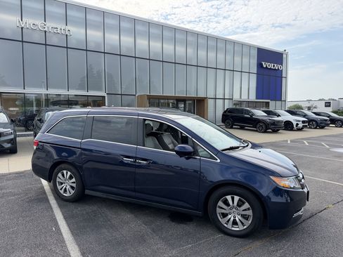 Used 2016 Honda Odyssey EX-L image 3