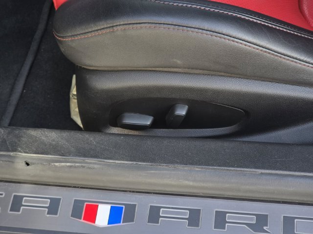 Used 2020 Chevrolet Camaro SS RWD image 21