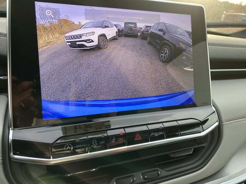 New 2026 Jeep Compass Limited image 5