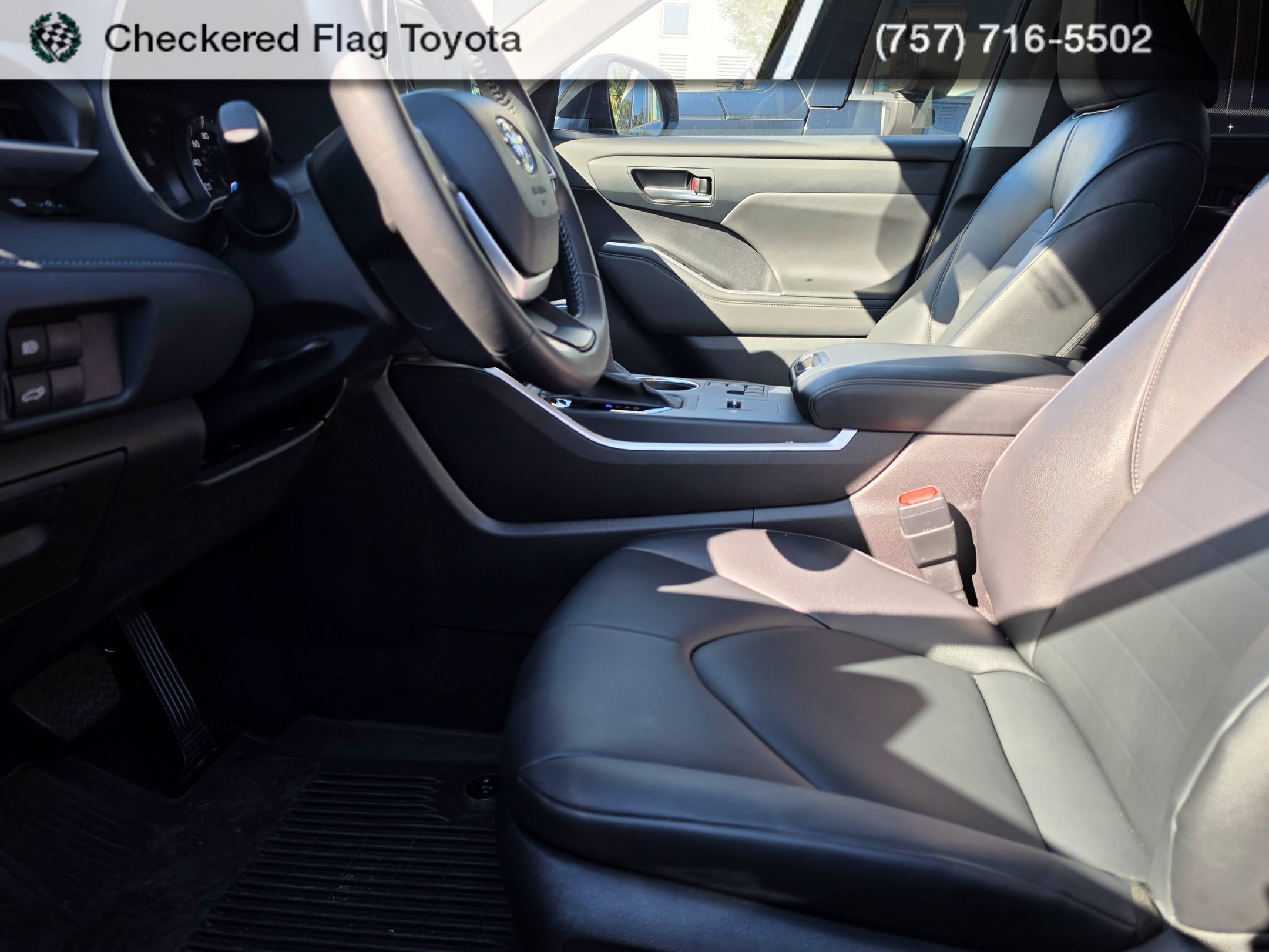 Certified 2026 Toyota Highlander XLE AWD/4WD image 8