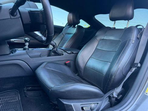 Used 2016 Ford Mustang GT Premium w/ GT Performance Package RWD image 10