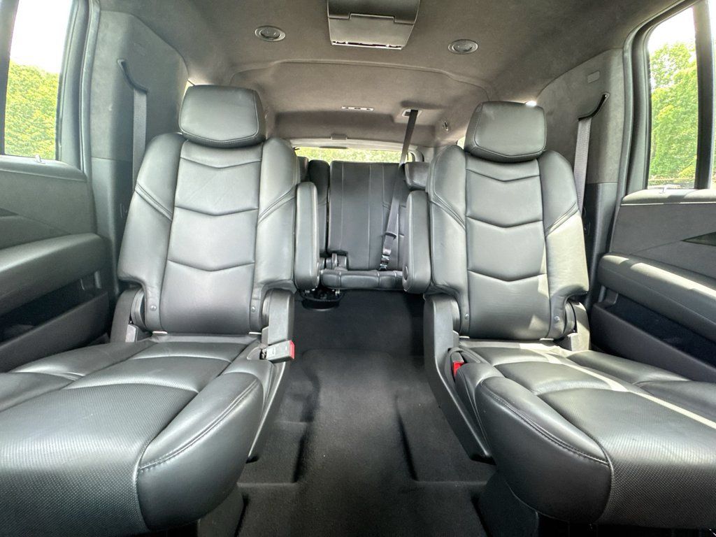 Used 2019 Cadillac Escalade ESV Platinum AWD/4WD image 34