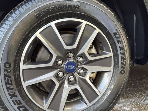 Used 2017 Ford F150 XLT w/ Equipment Group 302A Luxury image 7