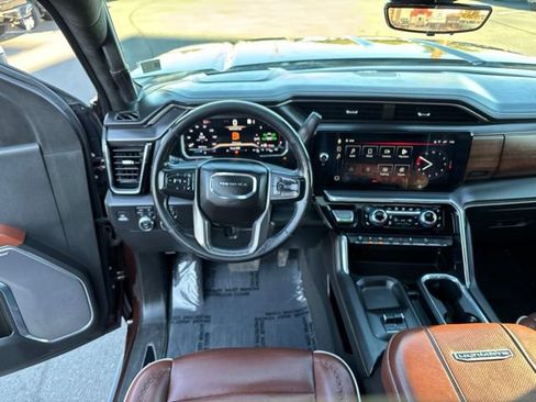 Used 2024 GMC Sierra 2500 Denali Ultimate AWD/4WD image 30