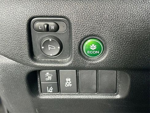 Used 2022 Honda Pilot Sport image 23