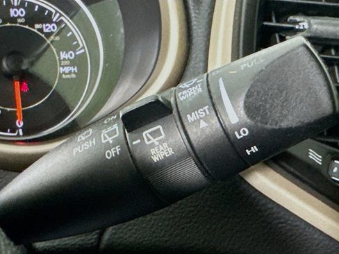 Used 2016 Jeep Cherokee Sport FWD image 15