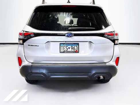 Used 2026 Subaru Forester Premium AWD/4WD image 6
