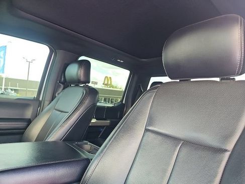 Used 2018 Ford F150 Lariat w/ Equipment Group 502A Luxury AWD/4WD image 18
