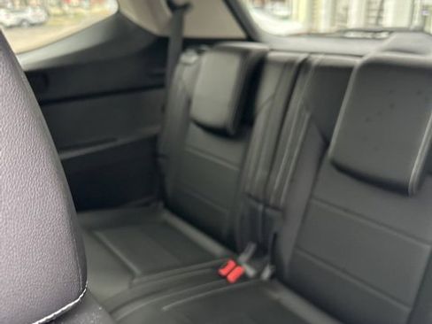 Used 2023 Volkswagen Atlas SE w/ Panoramic Sunroof Package image 31